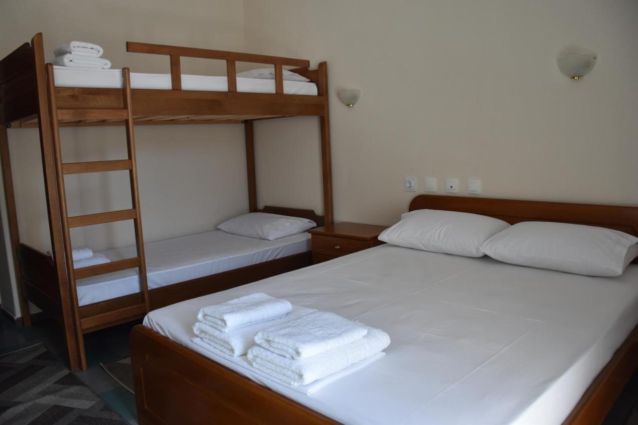 Parissas Hotel Cotíli Kültér fotó